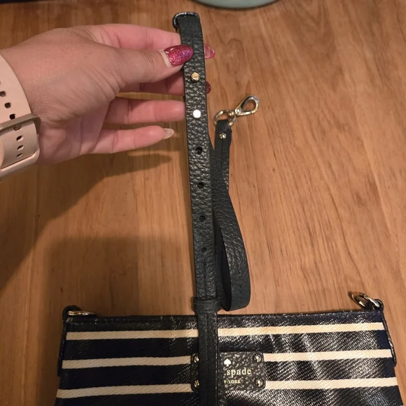 Kate Spade Black and White Striped Crossbody Bag - Picture 11 of 11